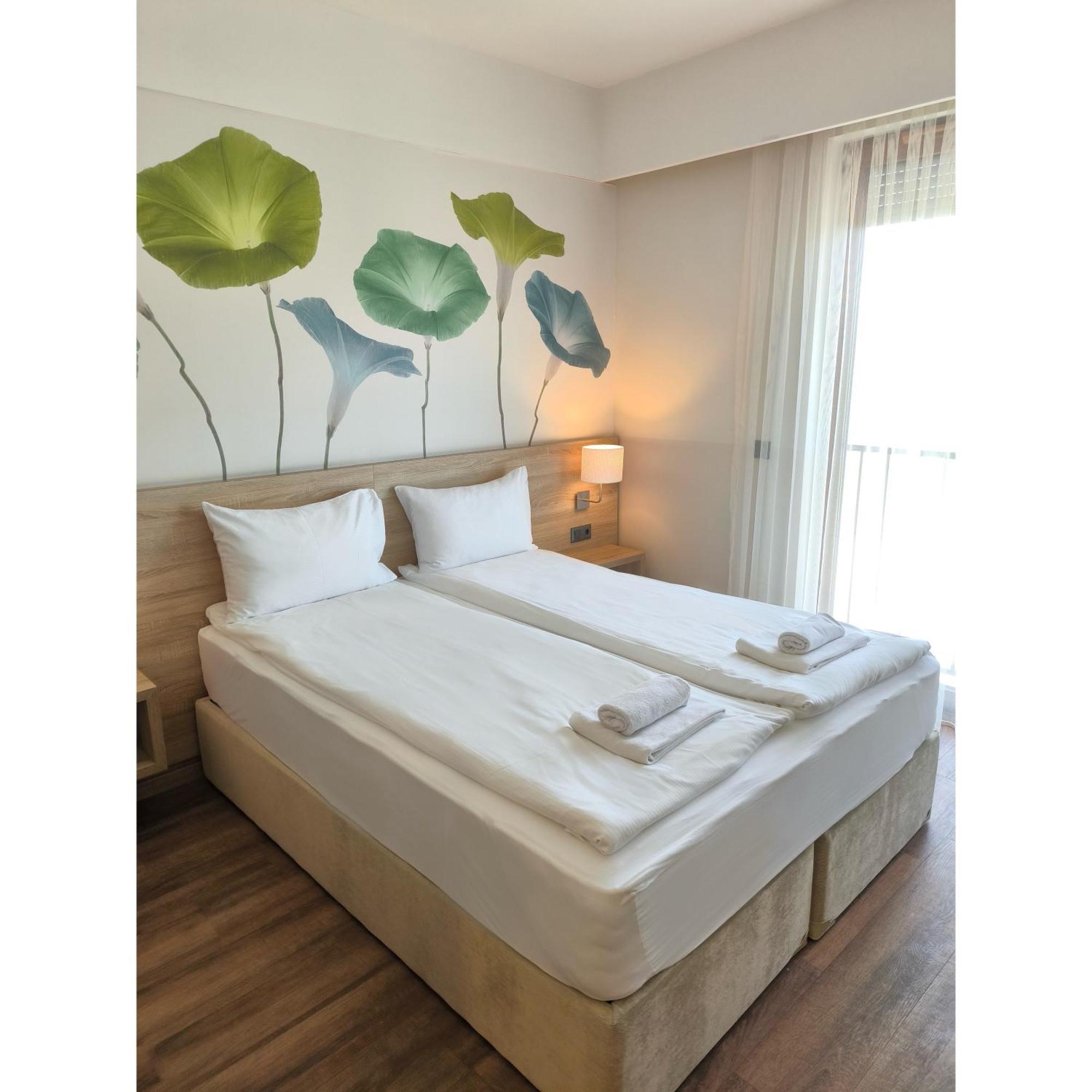 Family-Hotel Balastya Exterior photo