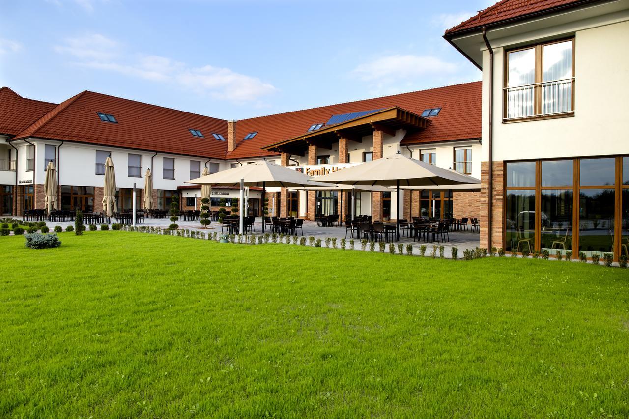 Family-Hotel Balastya Exterior photo